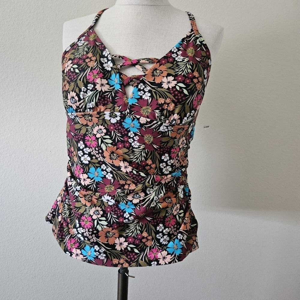 Aqua Couture Wildflower Srappy Front Tankini  M
